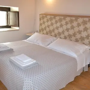 https://antica-masseria-timparuci.sicilyhotelsitaly.net